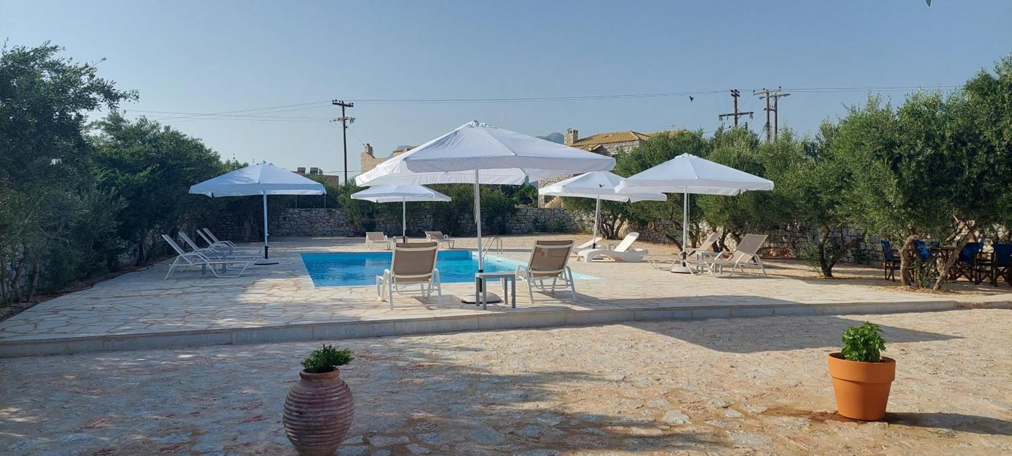 Koukouri Suites Areopoli Bagian luar foto