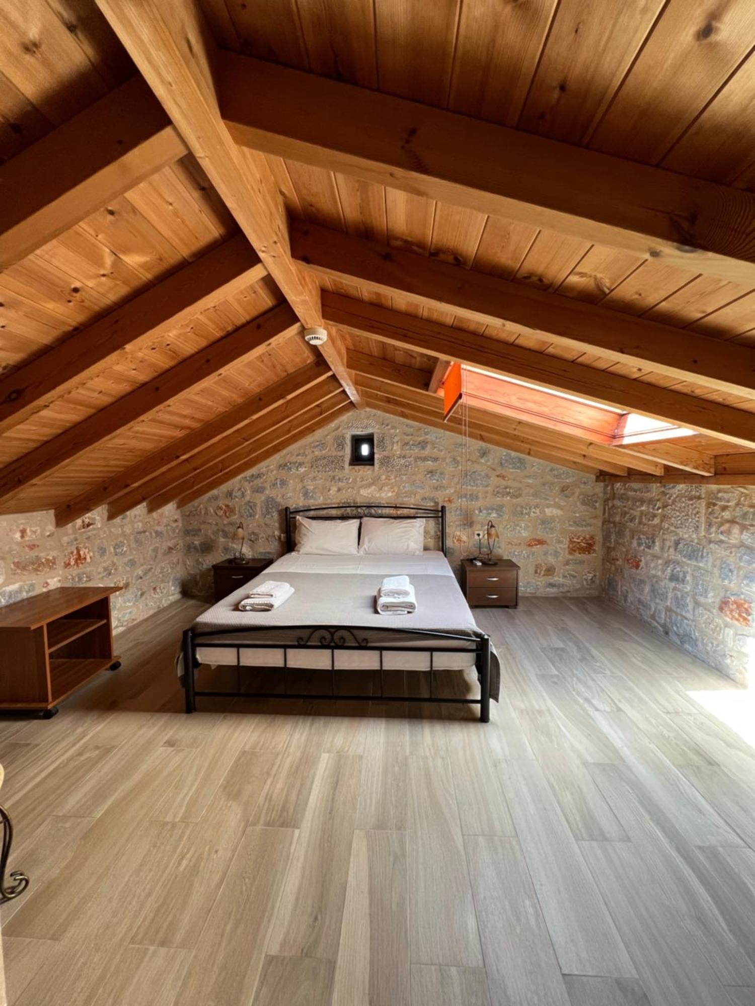 Koukouri Suites Areopoli Bagian luar foto